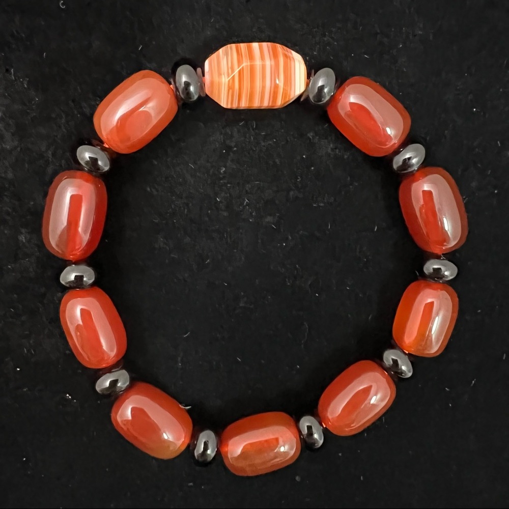 Natural red Agate and Obsidian Gemstone Bracelet